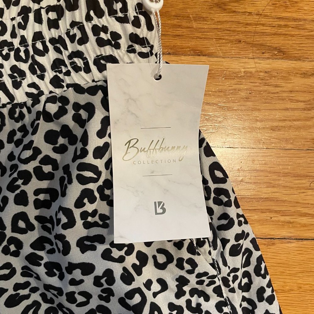 NWT Buffbunny White Leopard Flo Short V2 - Picture 4 of 4